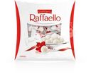 Конфеты RAFFAELLO с цельным миндальным орехом в кокосовой обсыпке