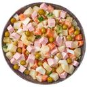 Салат Оливье с колбасой