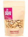 Кешью Spices Nuts жареный с чесноком и базиликом, 90г