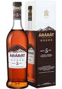 Коньяк Арарат Пять звёзд в подарочной упаковке 40 % алк., Армения, 0,5л