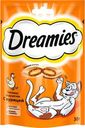 Лакомство для кошек Dreamies подушечки с курицей, 30 г