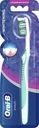 Зубная щетка Oral-B 3D White Whitening средней жесткости 1шт.