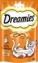 Лакомство для кошек DREAMIES Подушечки с курицей, 60г