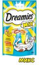 Лакомство Dreamies Mix подушечки с лососем и сыром для взрослых кошек 60г