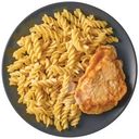 Шницель куриный в яйце с макаронами отварными Перекрёсток Select, 200г
