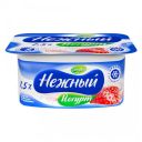 Йогурт Campina Нежный клубника со сливками 1,5%, 100 г