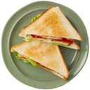 Клаб сэндвич двойной с курицей и беконом Перекрёсток Select, 210г