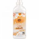 Кондиционер для белья суперконцентрат Lenor Parfumelle Жемчужный Пион, 930 мл