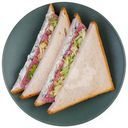 Сэндвич с сервелатом и соусом тар-тар Перекрёсток Select, 170г