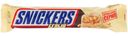 Шоколадные батончики SNICKERS® "БЕЛЫЙ" с начинкой из жареного арахиса, карамели и нуги, покрытый белым шоколадом 81 г