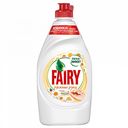 Гель для мытья посуды пена-эффект Fairy Нежные руки: ромашка и витамин Е, 450 мл